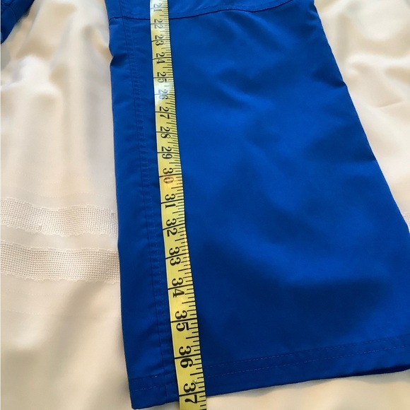 Uniform for female health care worker. - Picture 4 of 7